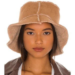 NWOT: Hat Attack Reversible Shearling Bucket Hat